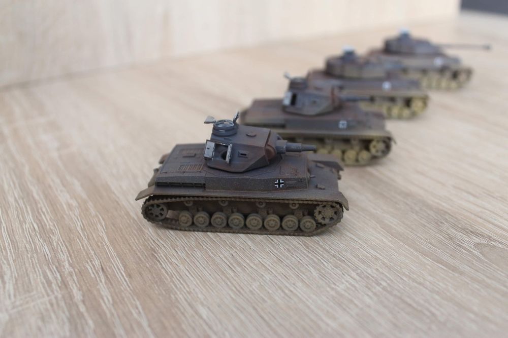 Czołg  Panzerkampfwagen IV (PzKpfw IV) ausf B i G. Skala H0
