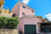 Casa T2 em Valença do Douro de 108,00 m2