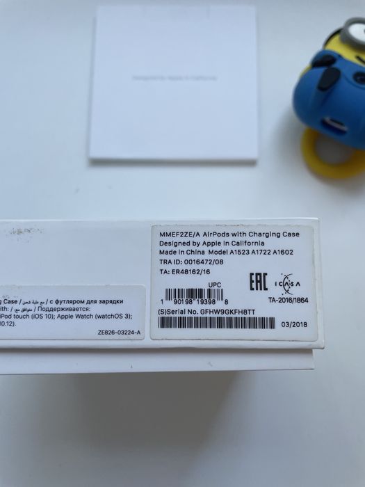 AirPods (оригінал) із зарядним кейсом + чохол Minion