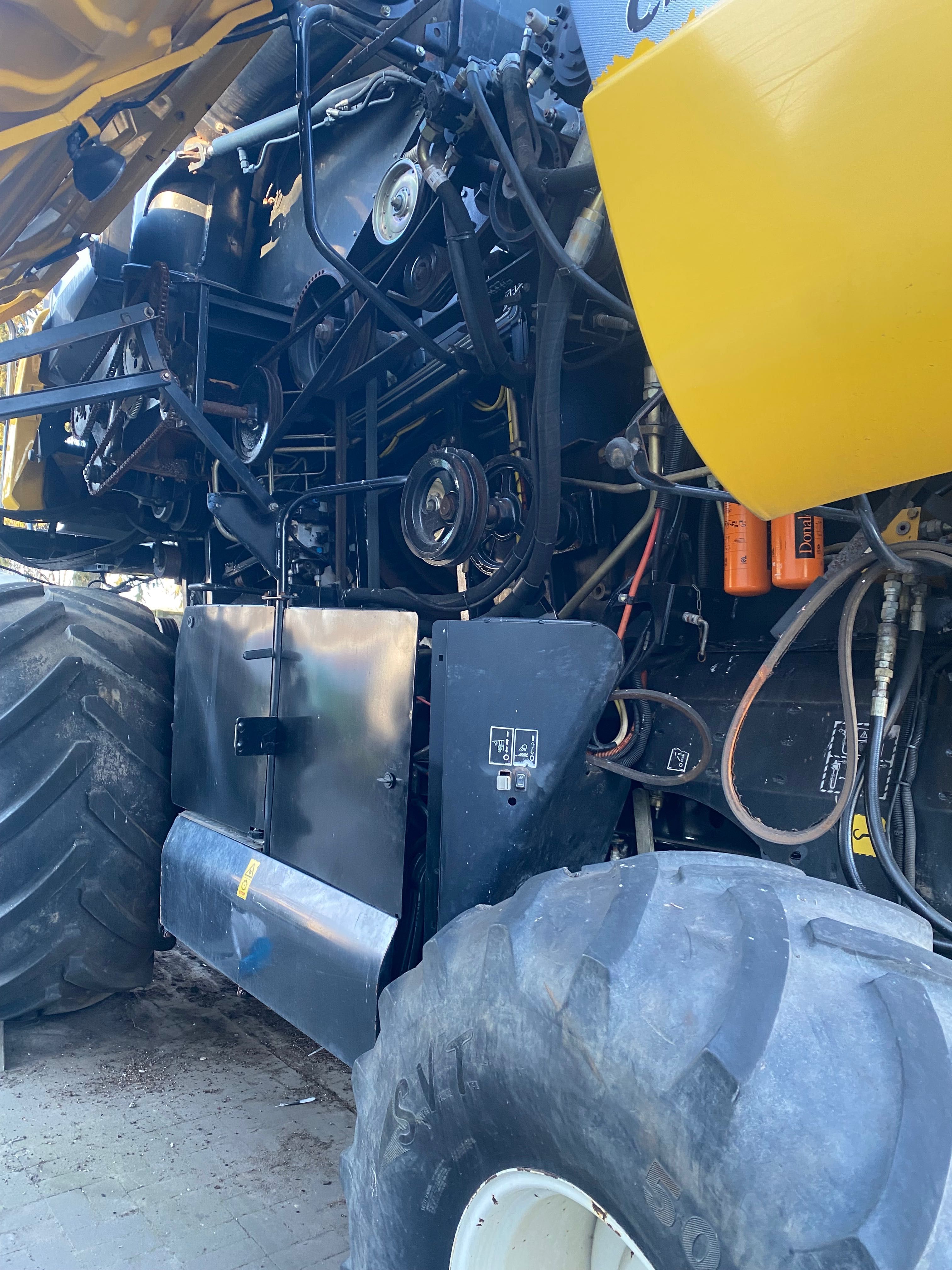 części  do kombajnu New Holland CR 9080+ heder