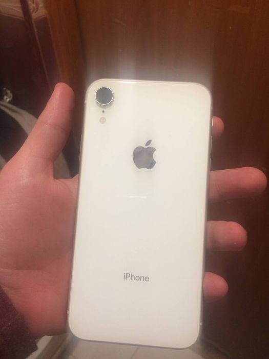 Обміняю iPhone Xp на якийсь андроід
