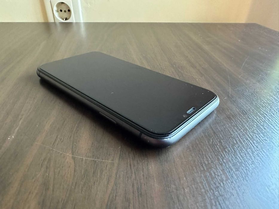 iPhone 11 — Preto