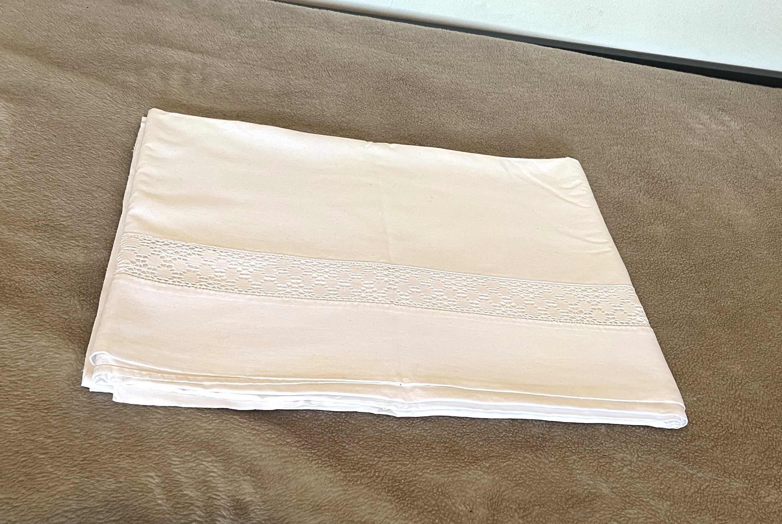 Lençol com Renda - Cama Casal