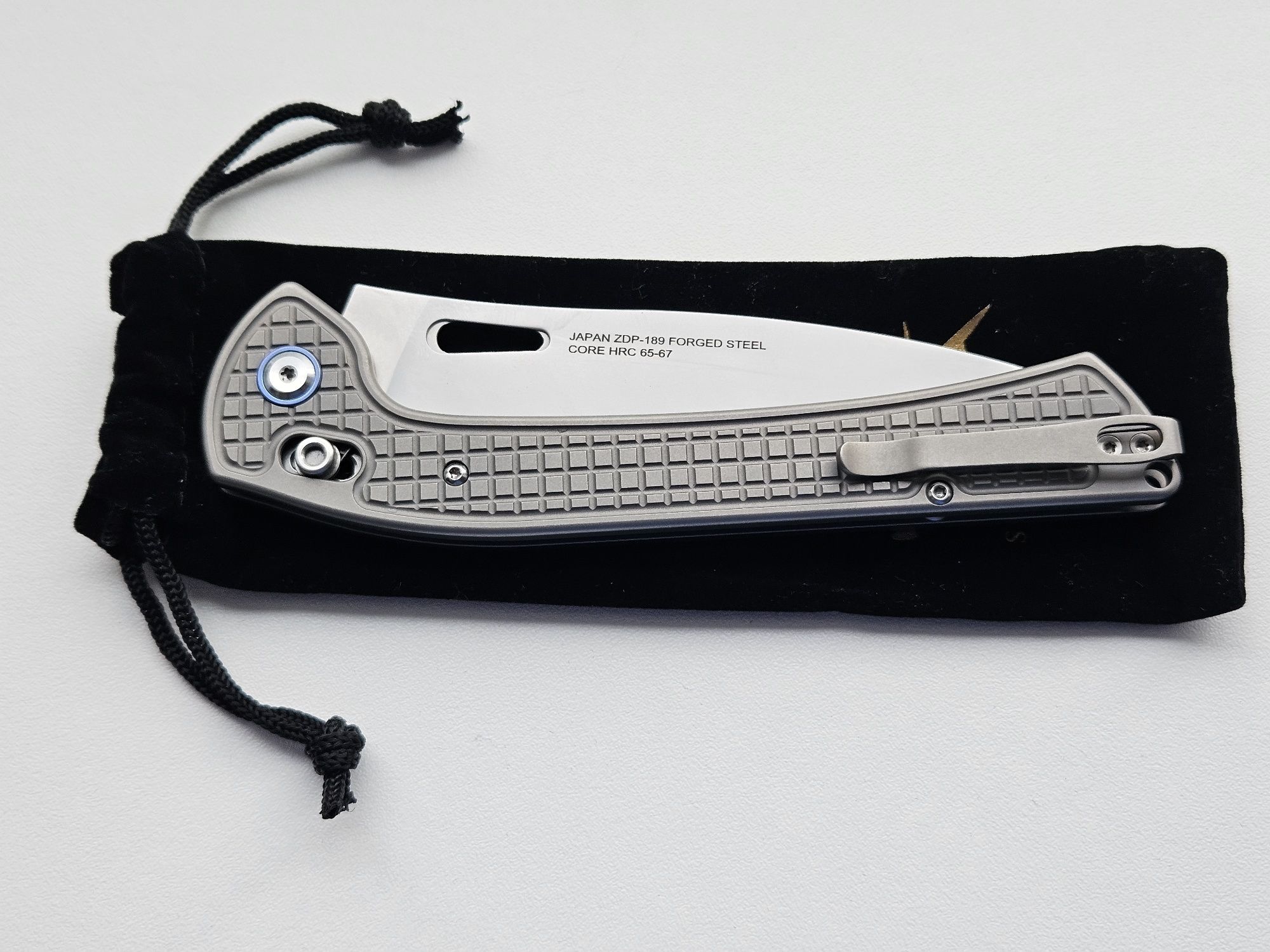 Nóż składany Sebon Zdp-189 titan edc