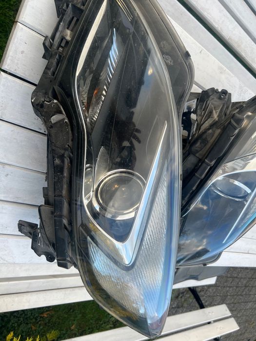 Lampy przód OPEL ZAFIRA C 2012r,  europa 100% sprawne. Lewa i Prawa