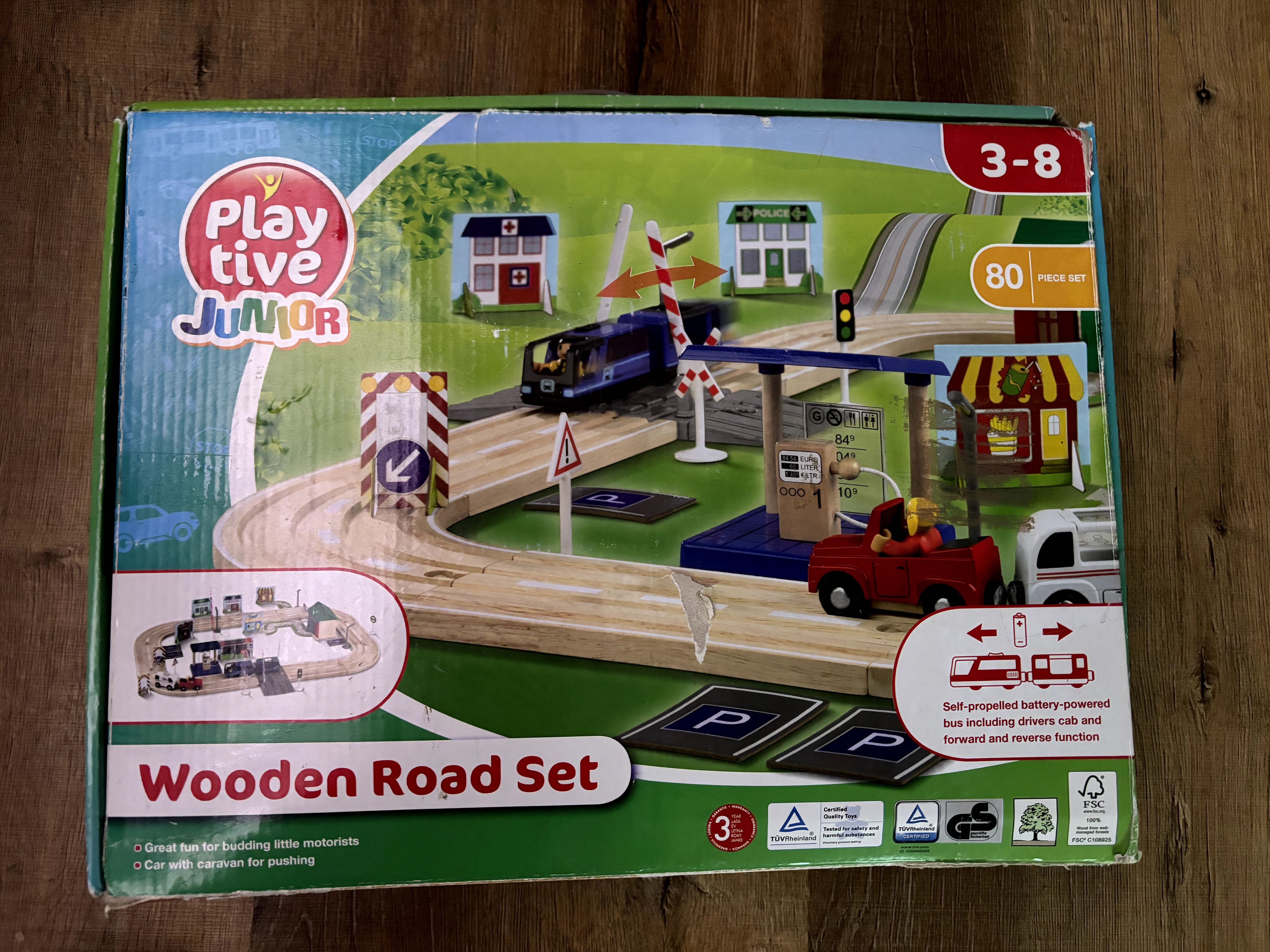 Kolejka drewniana Playtive Junior Motorway z infrastrukturą