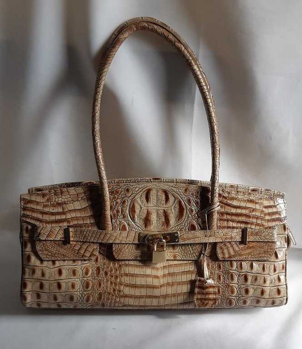 Сумка женская кожаная Attas