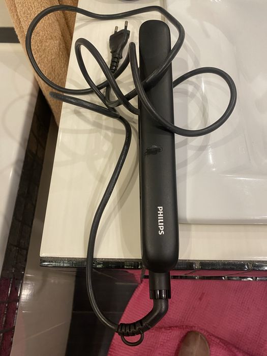 Утюжок Philips черный