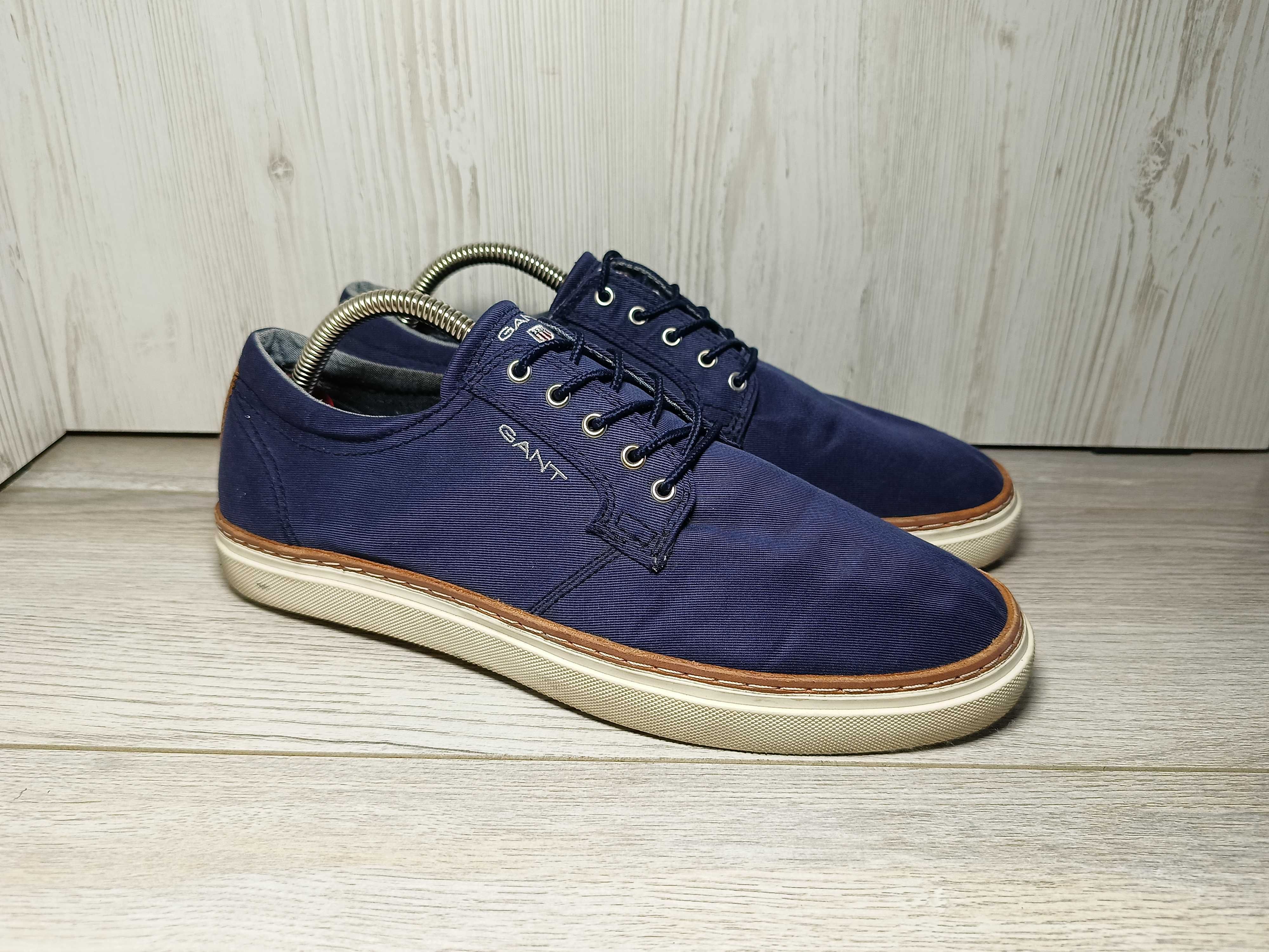 Gant                       .