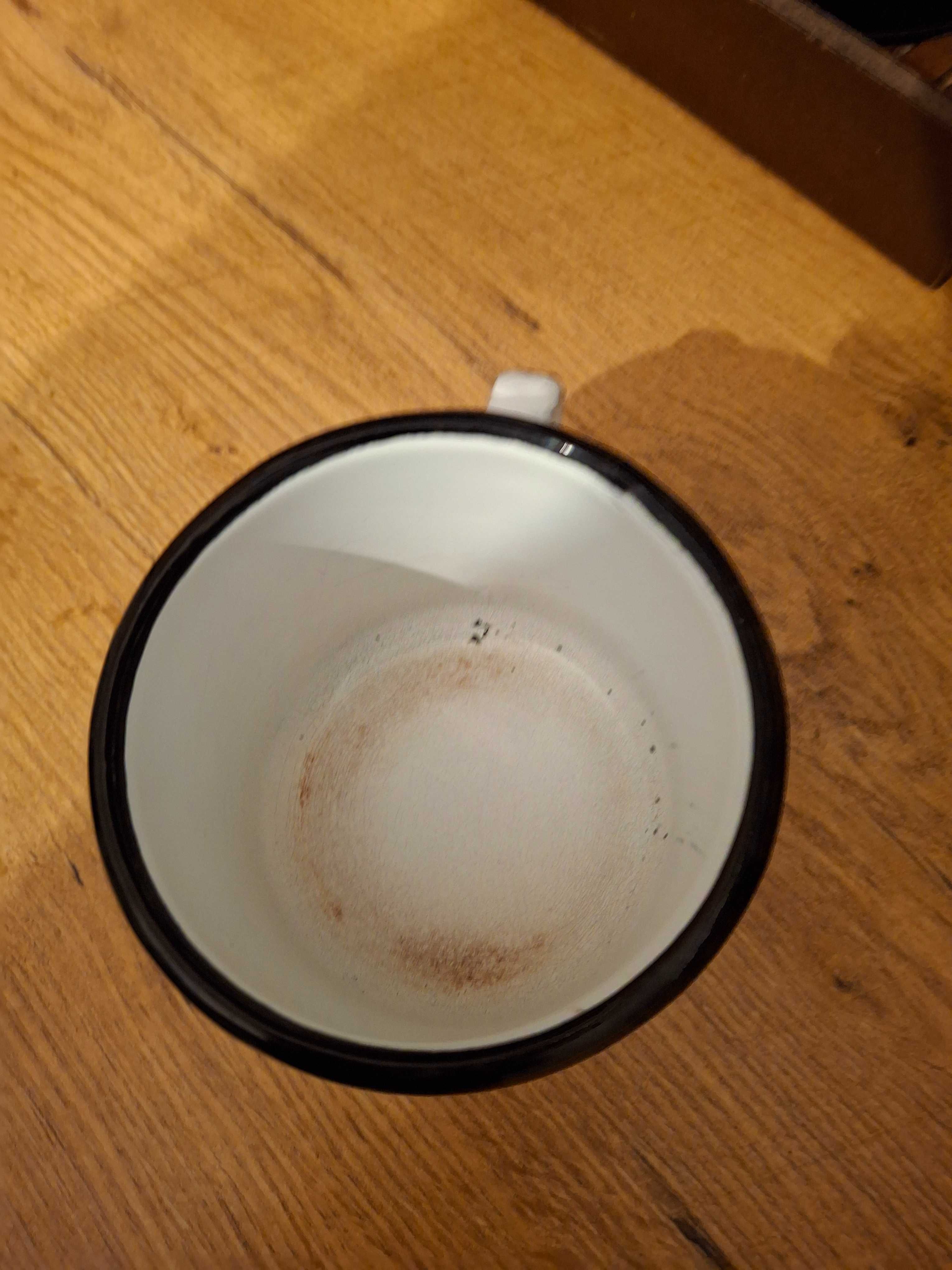Garnuszek,kubek PRL emaliowany 0,5l jabłka
