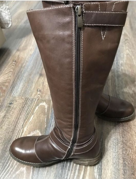 Чоботи жіночі , стан нових