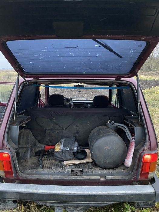 Ваз 21213 Нива 1.7 газ/бензин