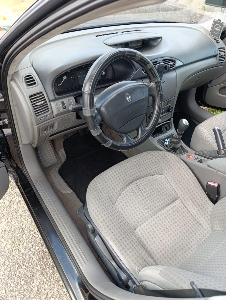Vendo Carrinha Laguna 1.9d 2003