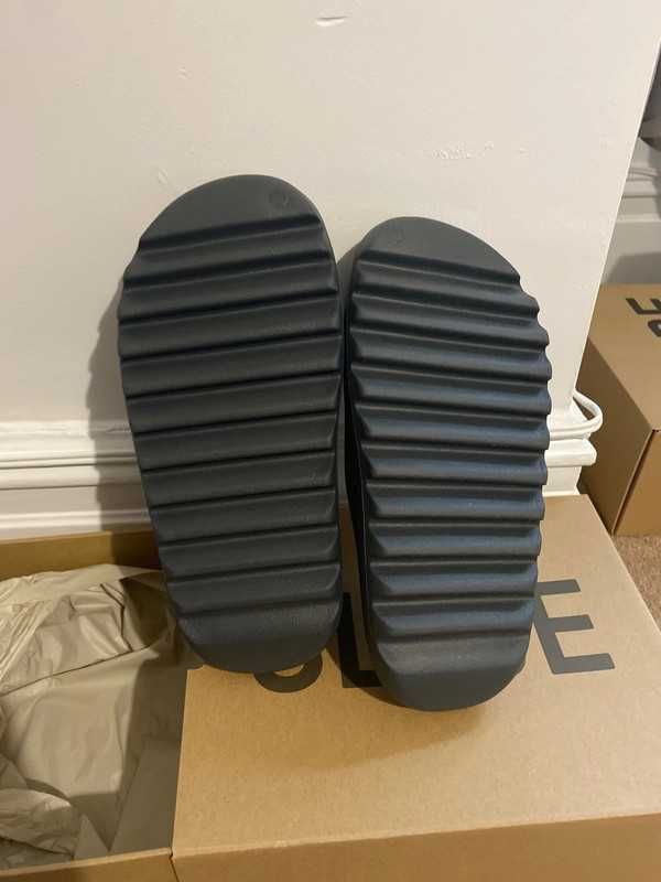 klapki adidasYeezy Slide Onyx Moda Z pudełkiem rozmiar.41