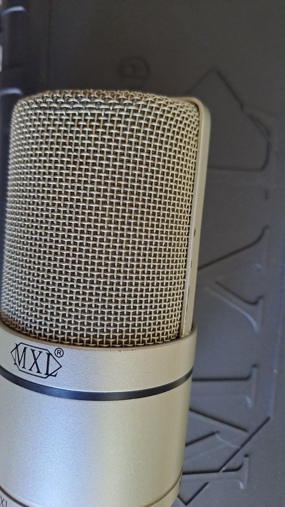 Mikrofon MXL 990