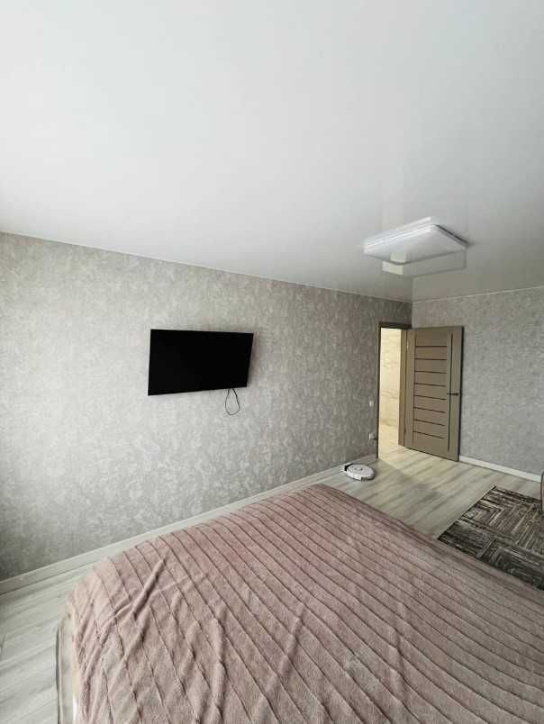 Продаж 3к квартири 65 кв. м на вул. Пирогова