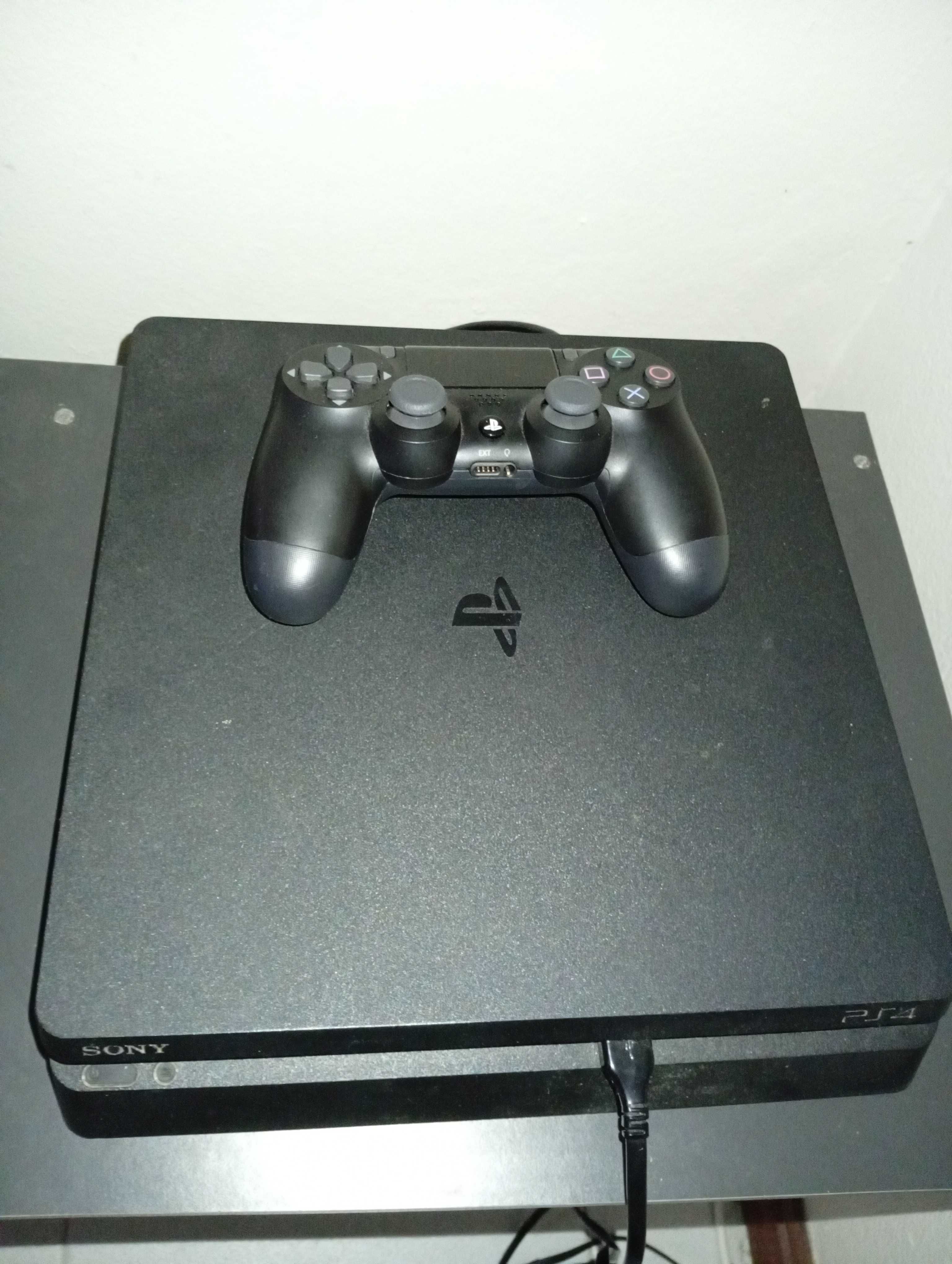 PlayStation 4 500g