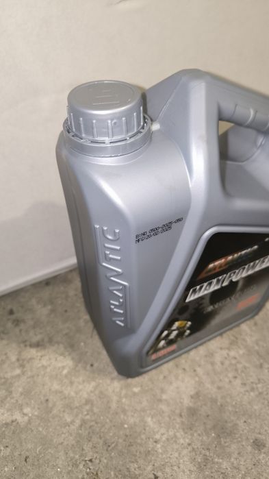 Моторна олива Atlantic Max Power 10W-40 , 4 літри.
