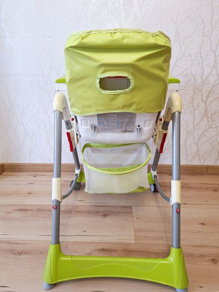 Praktyczne i solidne krzesełko do karmienia dziecka Bambi Baby Design