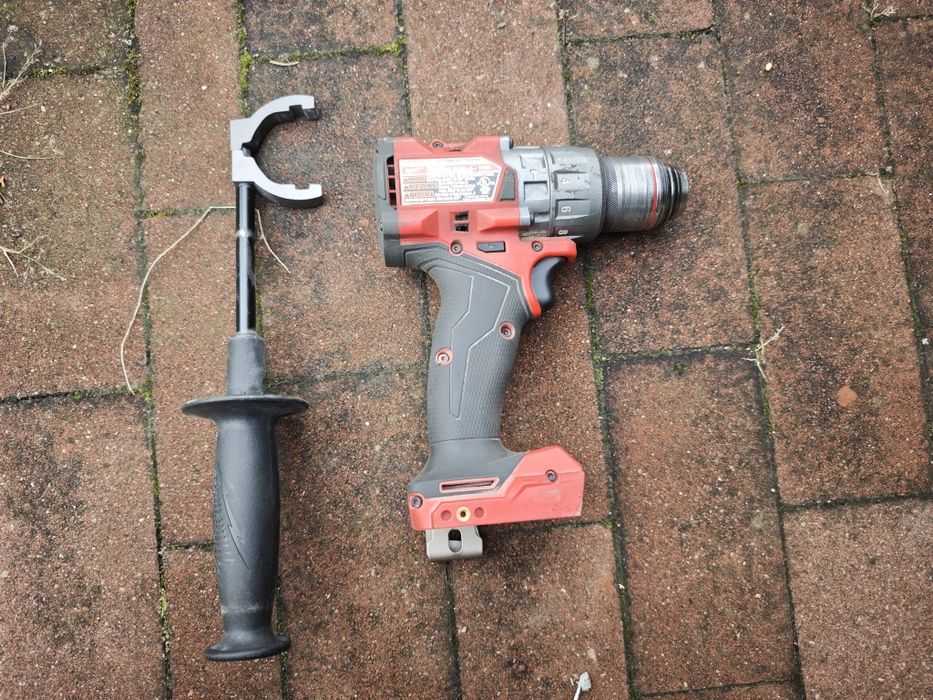 Wiertarko-wkrętarka udarowa Milwaukee M18FPD3-0 158Nm