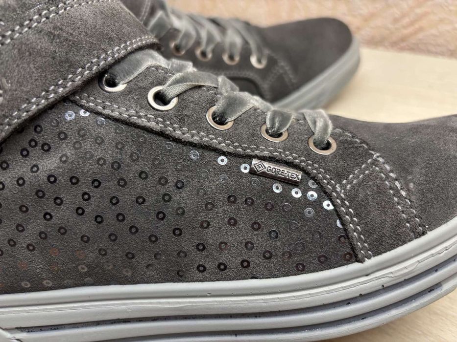 Теплые кожаные  ботинки, хайтопы Primigi.