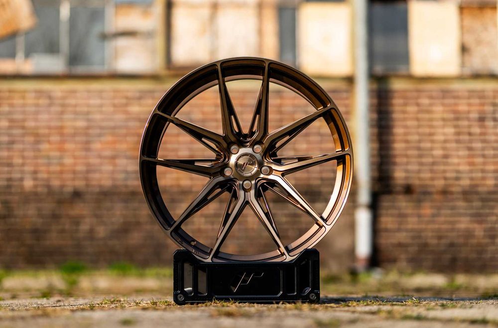 Felgi Japan Racing JR44 22" 11J 22x11J Jeep Grand Cherokee IV WK2 SRT