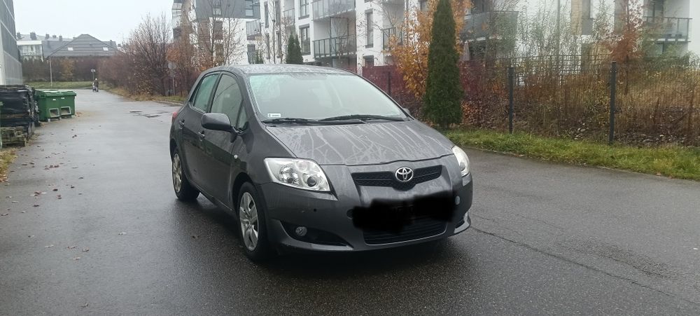 Sprzedam toyotę Auris 1.4 D4D 255000km Salon Polska