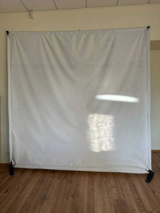 Вініловий банер фотозона 3000х3000мм 2 шт в гарному стані