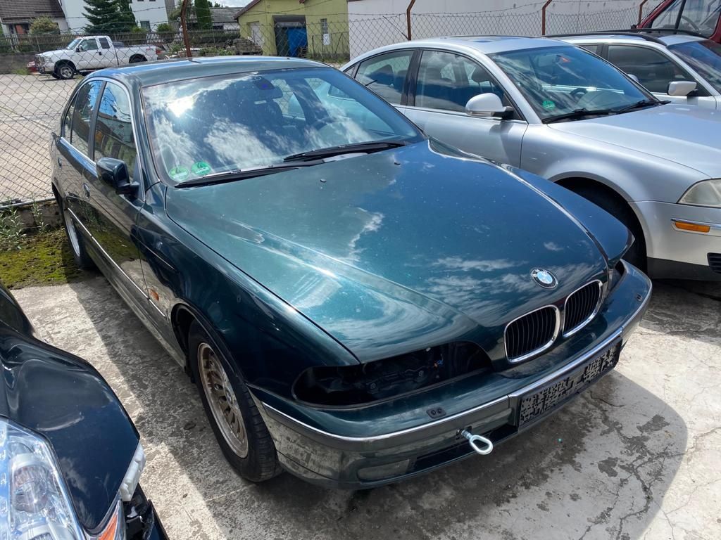 BMW e 39 523ia Oxford gruen2 metalic na części