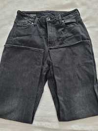 G-Star Raw

Jeansy damskie 40/42 długość 7/8 szare G STAR