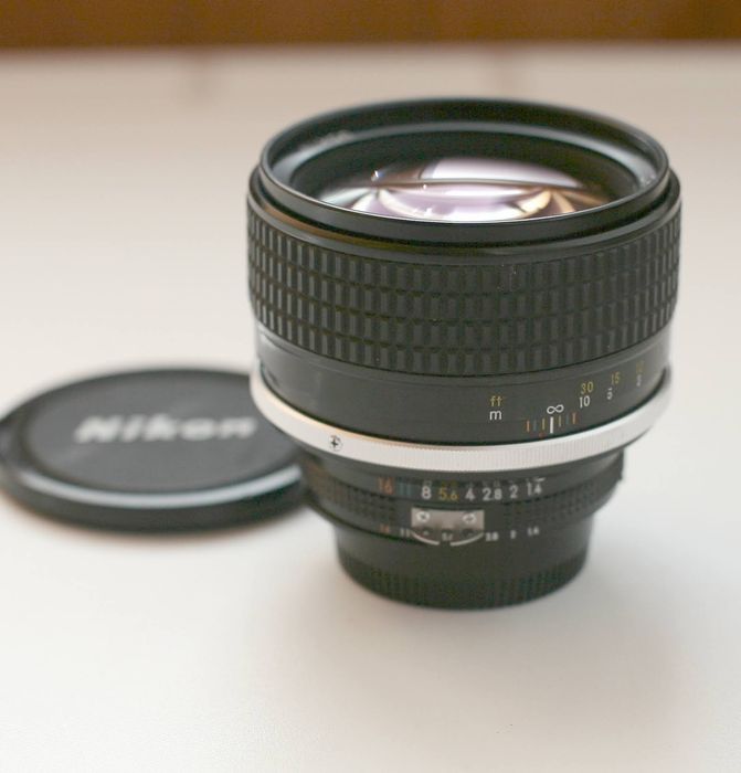 Nikkor 85 мм 1:1,4 Ai-s