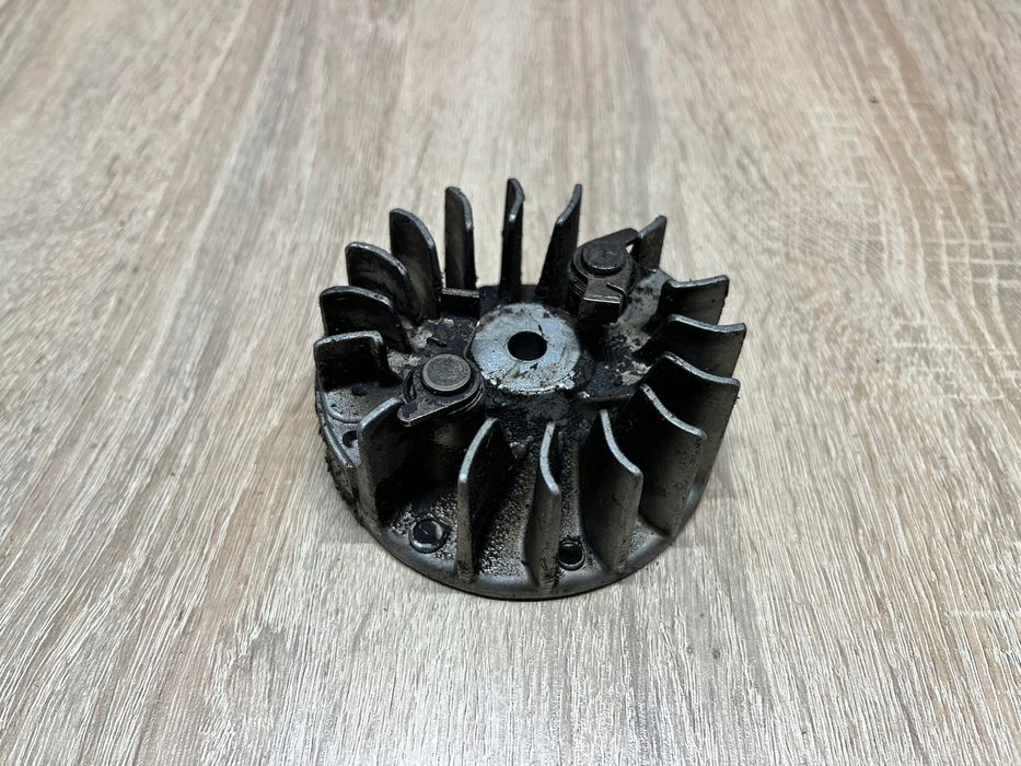 Jonsered Cs 2138 Magneto Koło Magnesowe