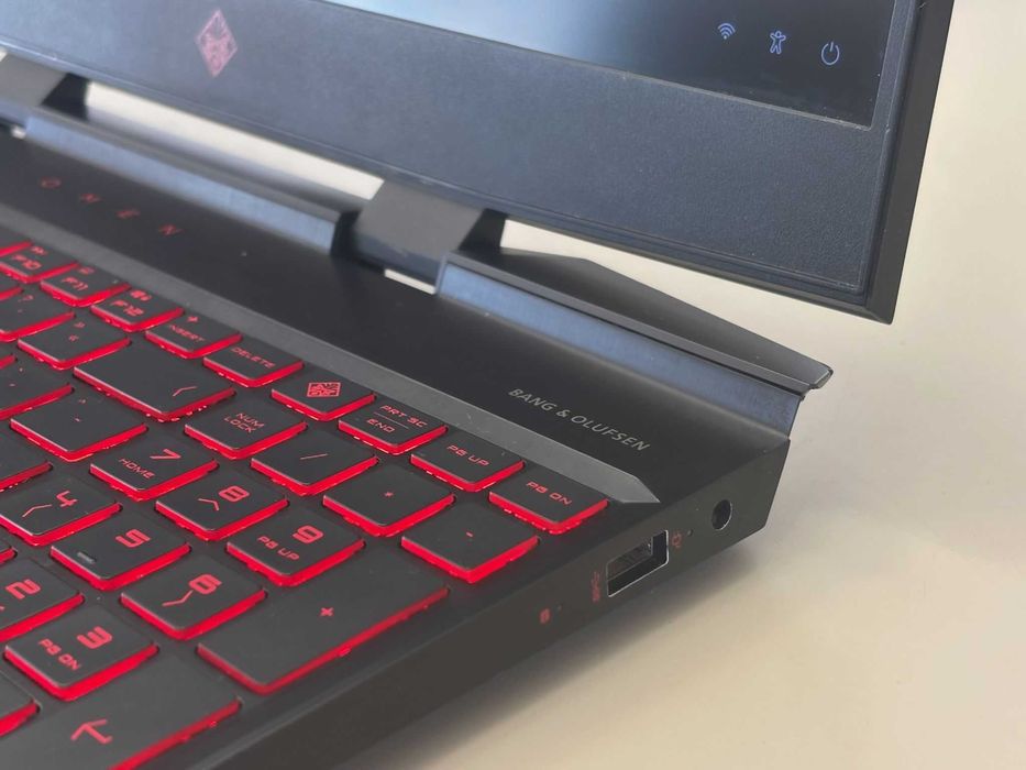 Computador HP OMEN 15 Gaming i5-8300H