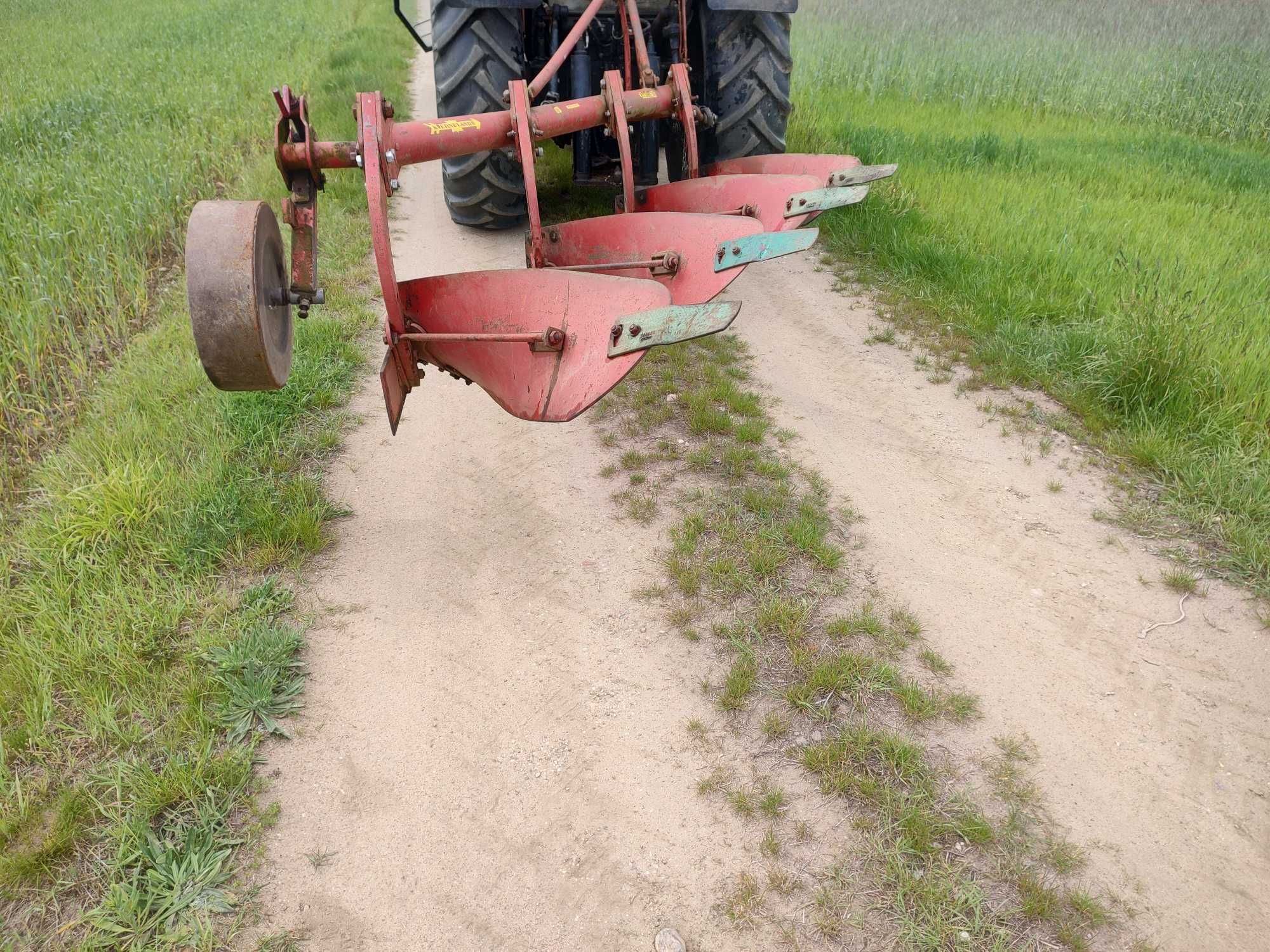 Pług 4 skibowy kverneland