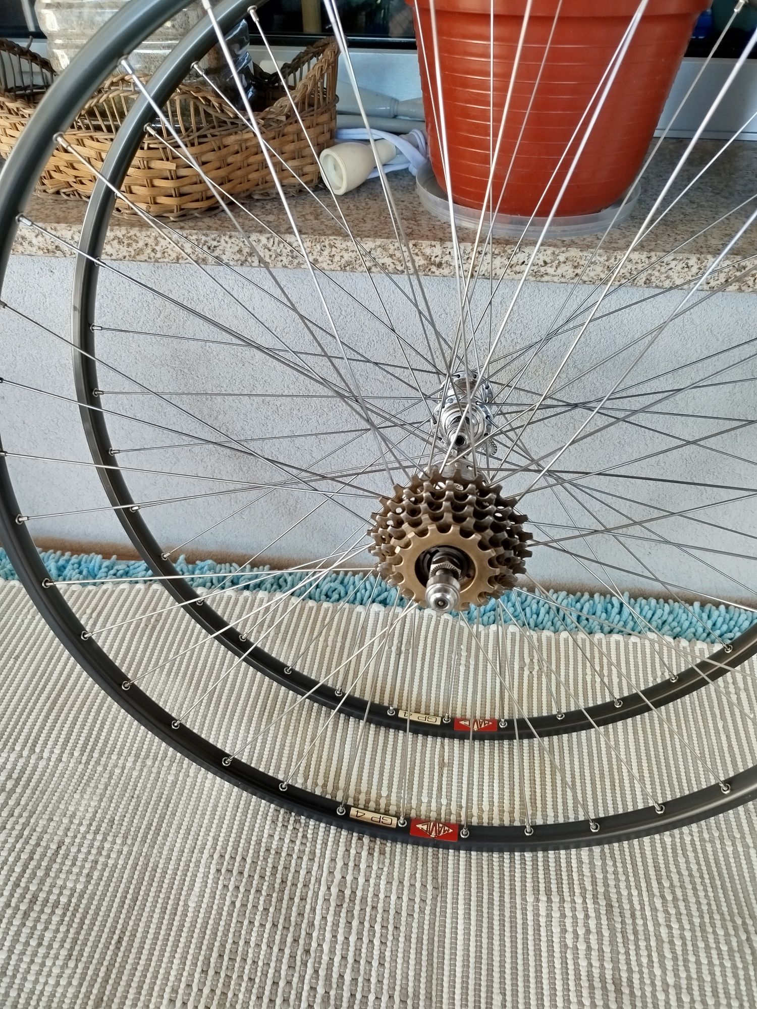Rodas mavic GP4 novos