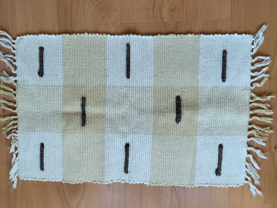 Tapete beje/castanho