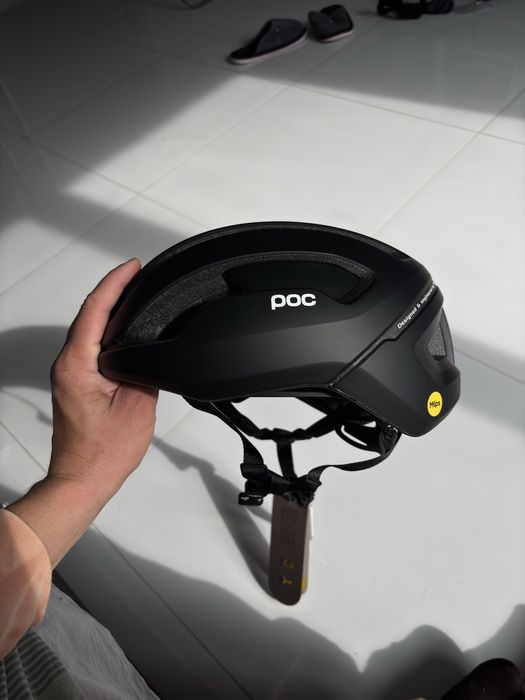 Шлемы Poc, Oakley, Quiksilver