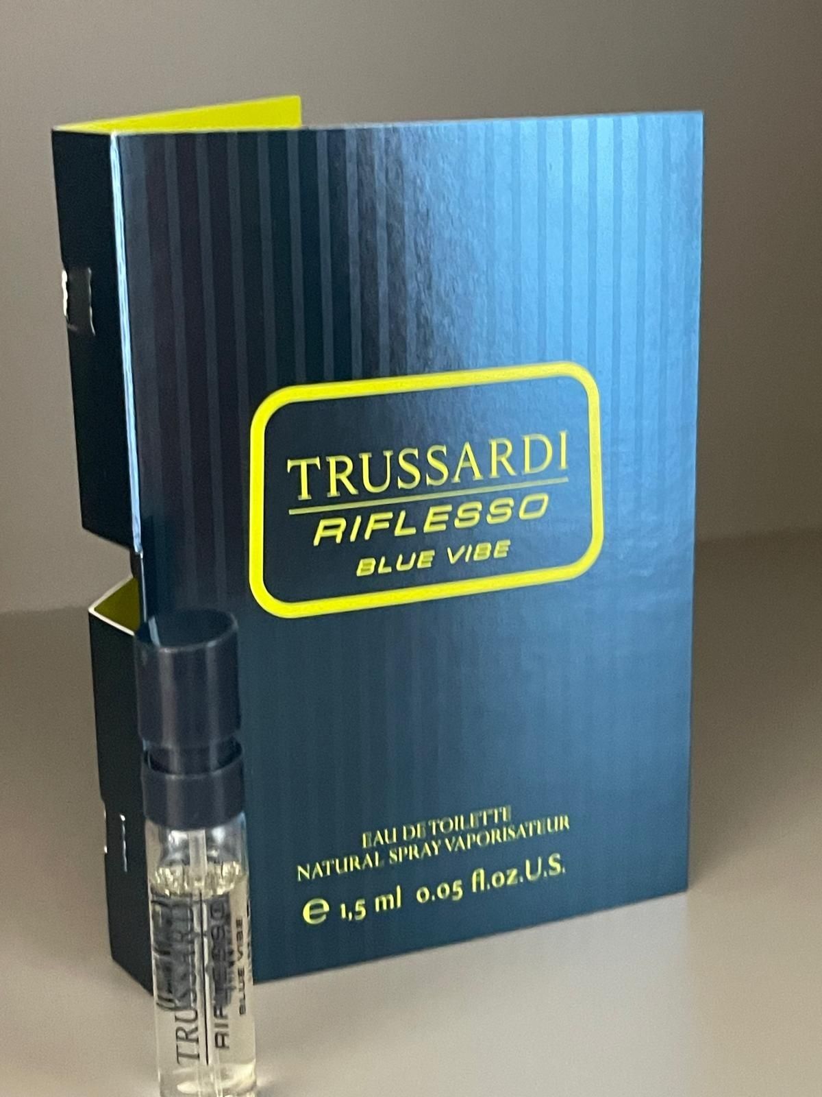 Riflesso Blue Vibe Trussardi для чоловіків edt 1,5ml*15шт