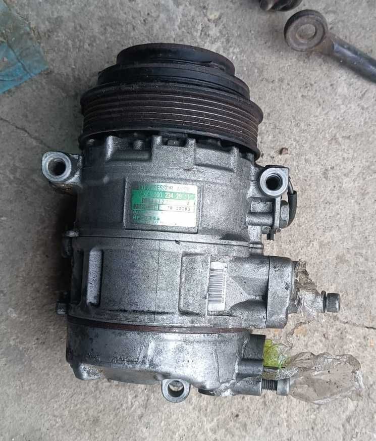 Компессор кондиционера мерседес А0002342911