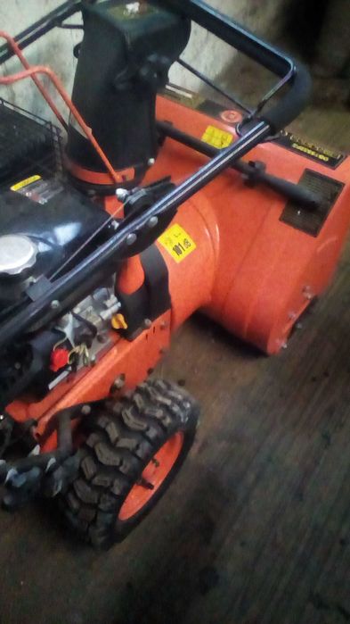 Odśnieżarka spalinowa z napendem