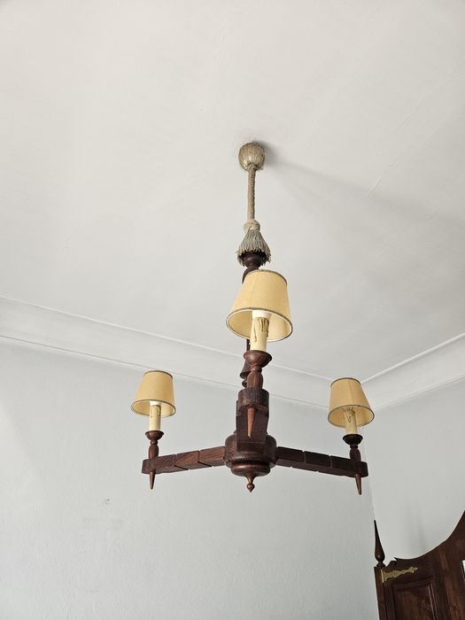 Móveis antigos quarto
