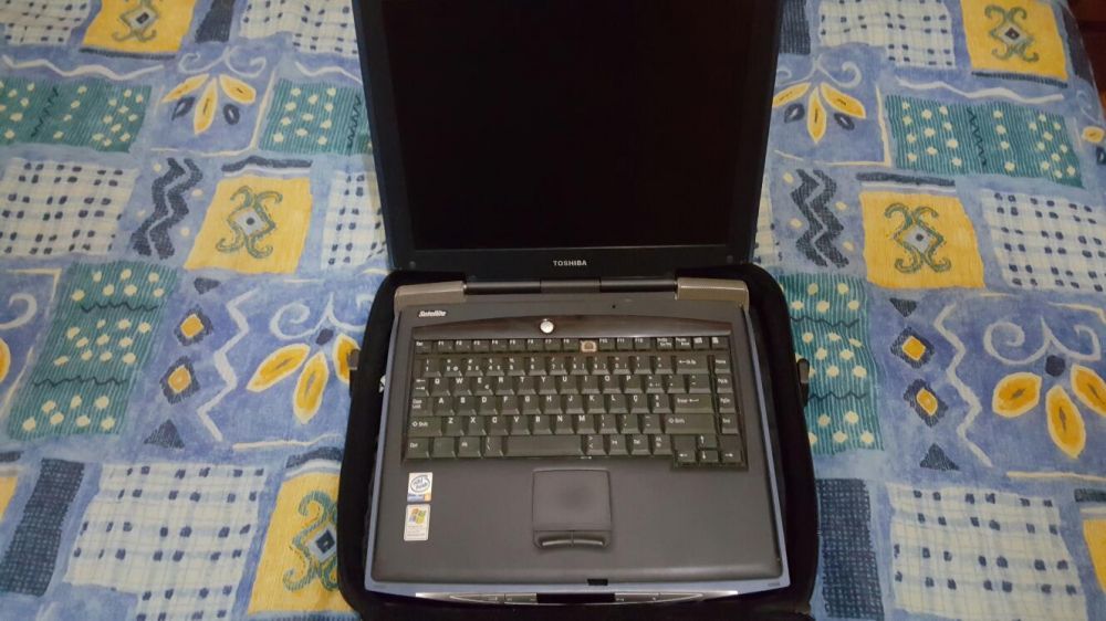 Vendo Toshiba S1900 peças