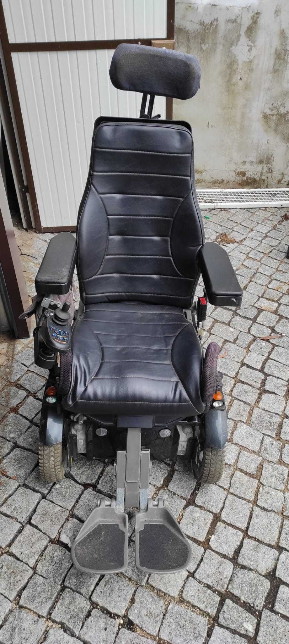Cadeira de rodas eléctrica Permobil C300