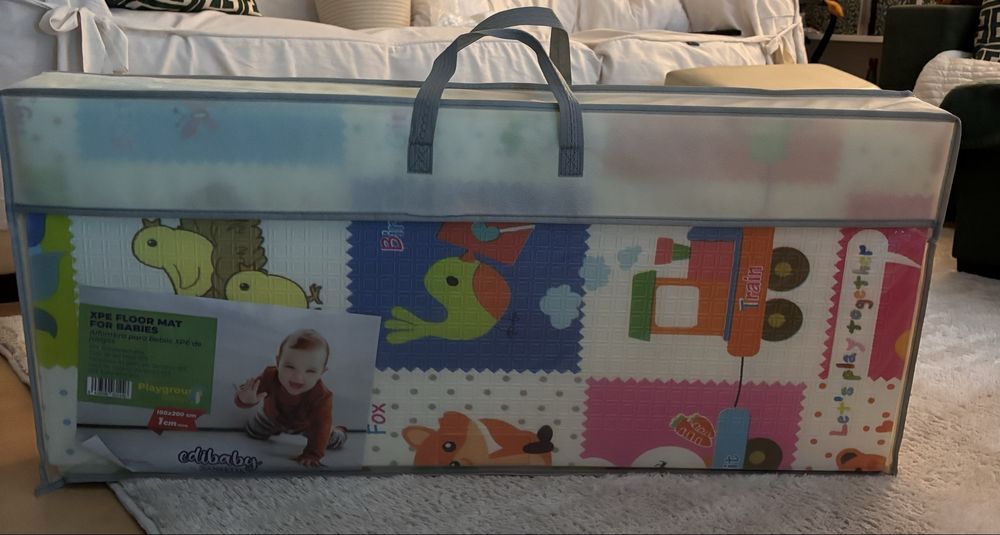 Tapete de atividades bebé