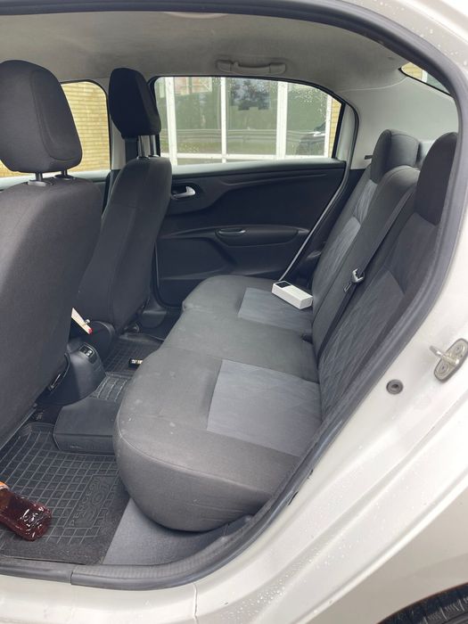 Продам авто на полном ходу , установлен хороший газ