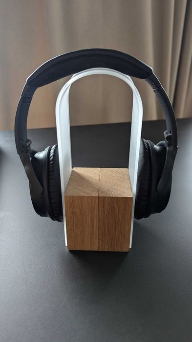 Stojak na Słuchawki Drewniany