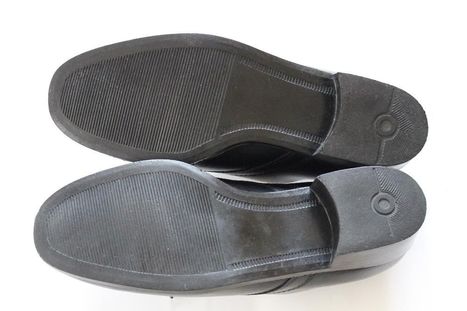 Buty męskie, skórzane, czarne, wizytowe, do garnituru. Rozm. 42