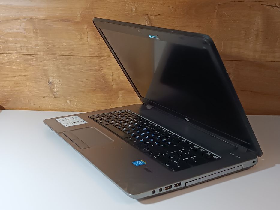 Ігровий HP 17.5" HD/Core i5/8 ОЗП/SSD+HDD/2 gb video