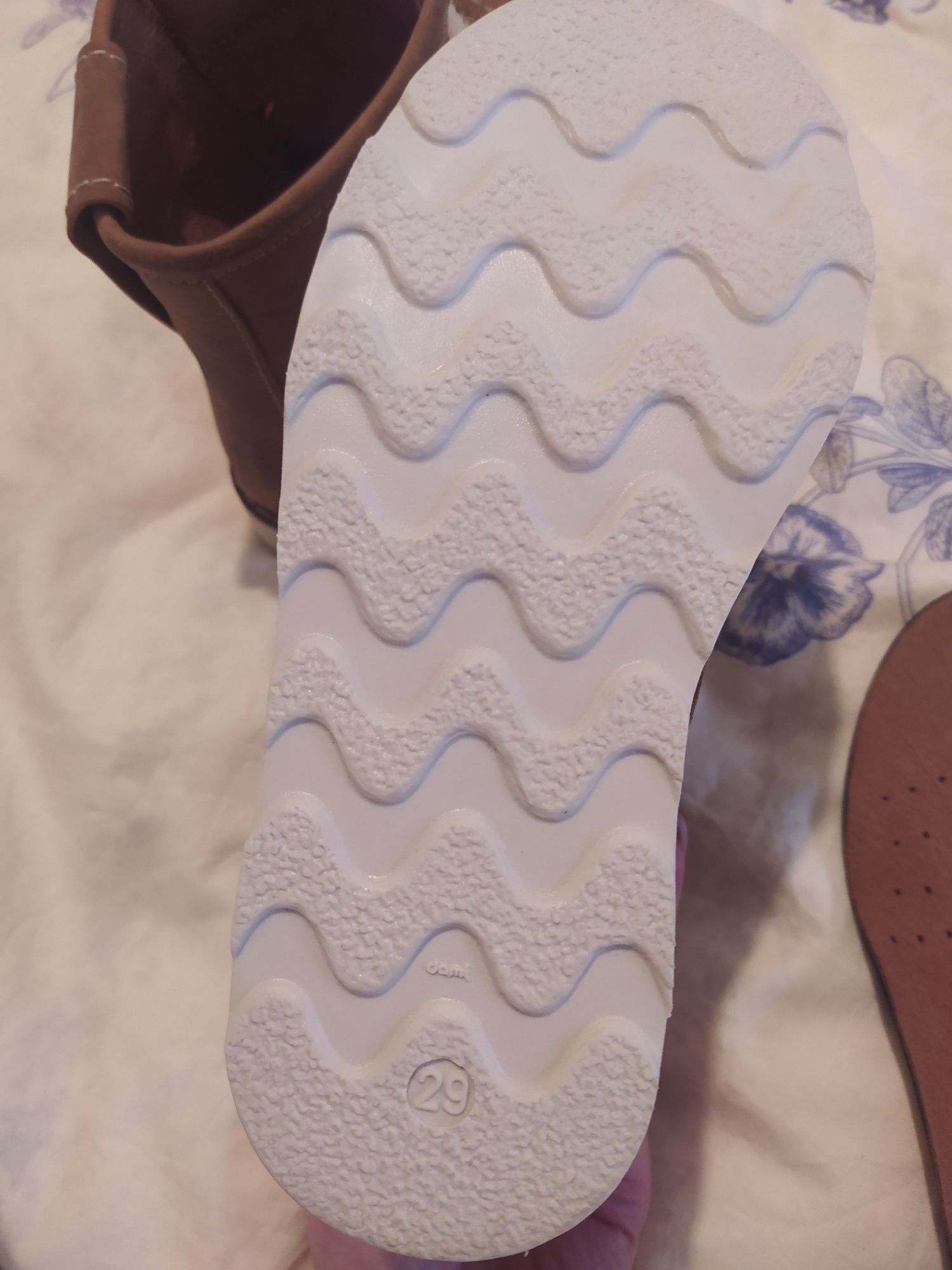 Buty za kostkę  Walk Safari  29
( wkładka 19 cm).Skóra naturalna