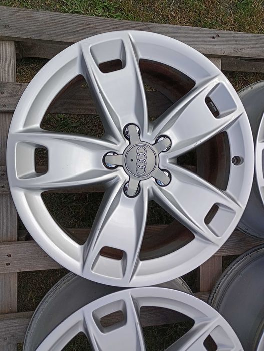 Alufelgi 17 cali 5x112 Audi A3 8P VW Golf Seat Leon Exeo Skoda i inne
